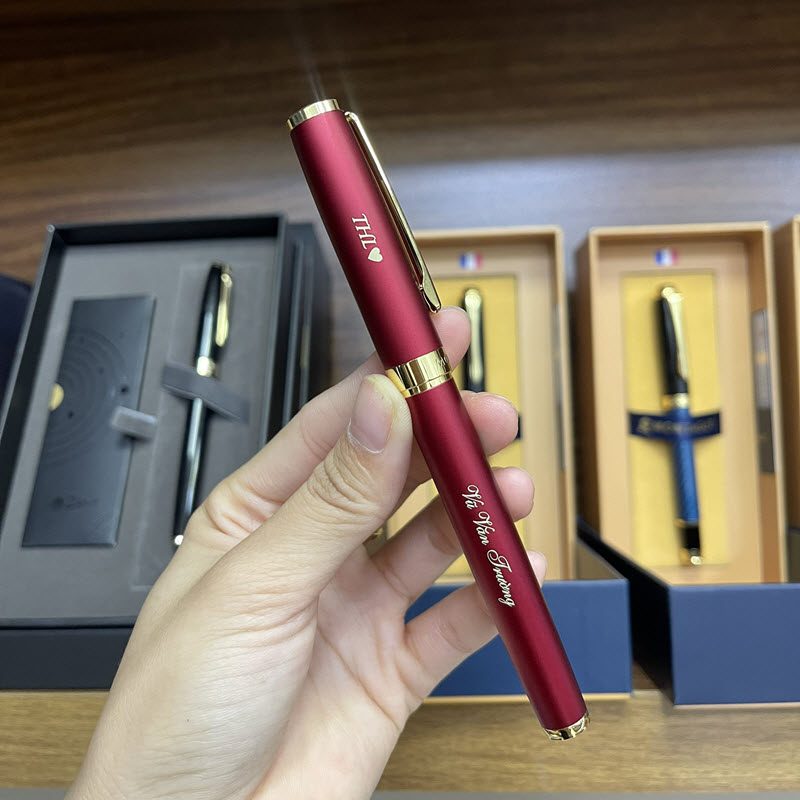 Bút máy Montagut cao cấp M303 màu đỏ 